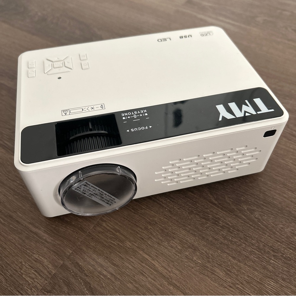 TMY Mini Projector - Picture 11 of 12